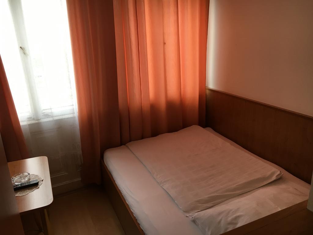 Pension Ani Vienna Room photo